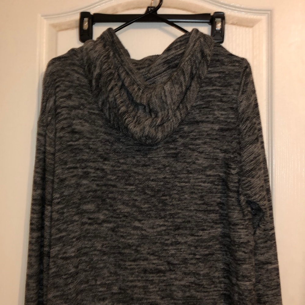 Retrofit Sweater - Picture 5 of 6
